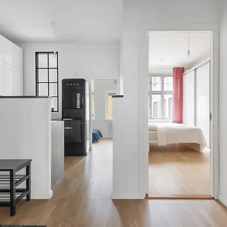 Wehost Fabulous 2br In Prestigious Punavuori @iso Roobertinkatu 26 דירה