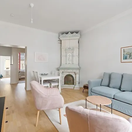 アパート Wehost Fabulous 2br In Prestigious Punavuori @iso Roobertinkatu 26